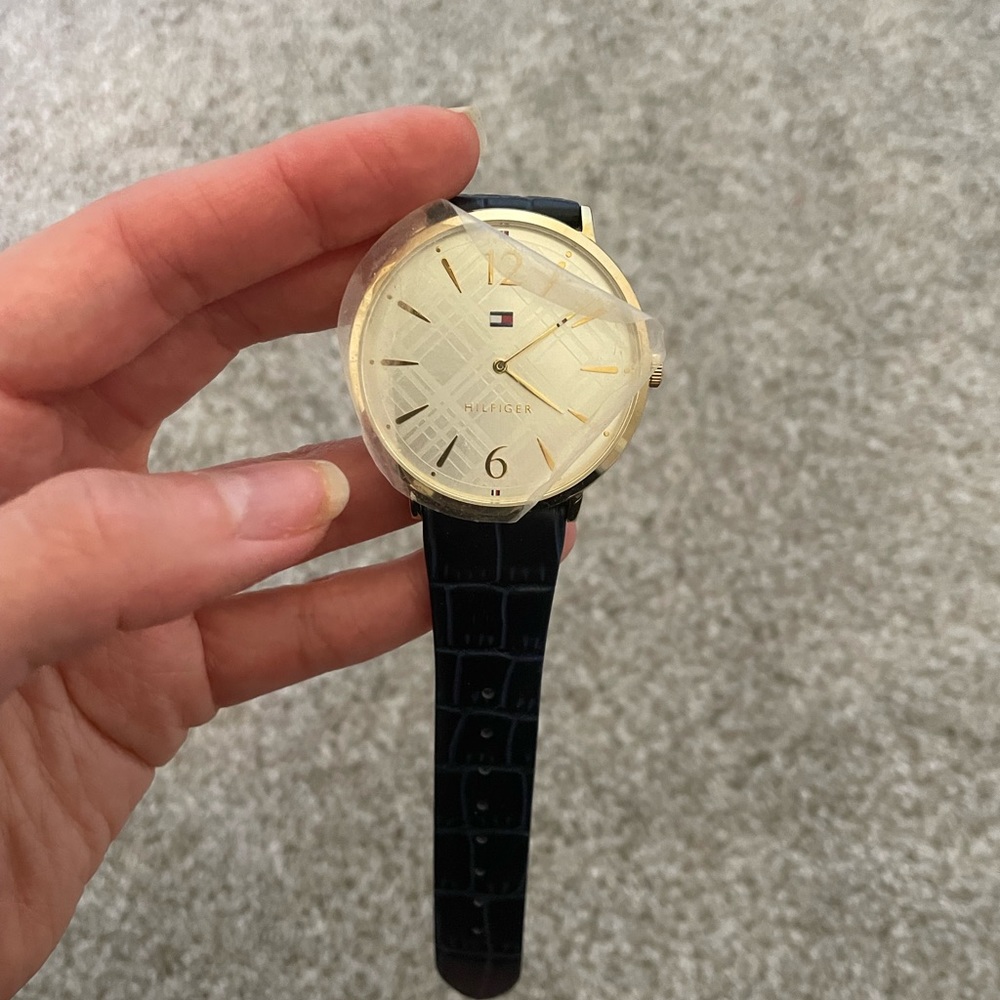 NWT Tommy Hilfiger mens croc strap watch w/ gold hardware